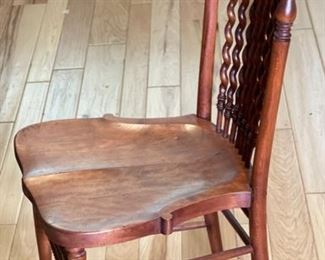 Antique Barley Twist Oak Chair	39 x 17 x 17	HxWxD
