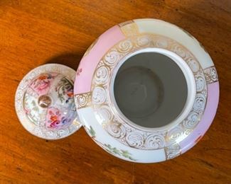 Dresden Porcelain Lidded Vase	9in high	
