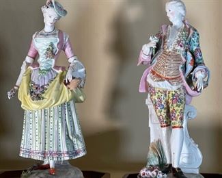 2pc Meissen Style Porcelain Statues Sculptures	18 x 6 x 6in	
