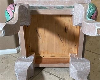 Mexico  Mosaic Tile Leaf End Table Single	19 x 21 x 21in	HxWxD
