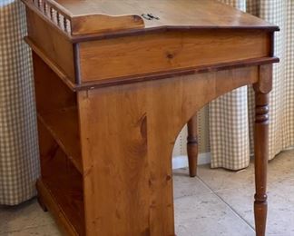 Antique Raise Top Schoolmaster Desk	35 x 28 x 28 in	HxWxD
