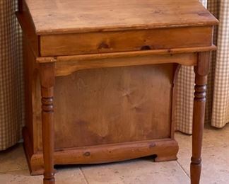 Antique Raise Top Schoolmaster Desk	35 x 28 x 28 in	HxWxD
