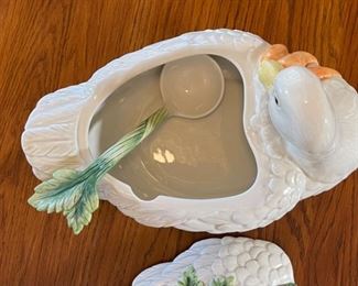 Ritz and Floyd Le Canard Duck Tureen	9 x 9 x 15 in	HxWxD
