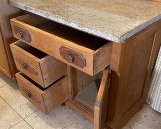 Antique Oak Cabinet Dry Sink	34 x 32 x 19in	HxWxD
