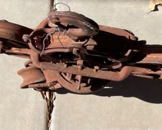 Antique Cast Iron Barn/Hay Pulley	21 x 22 x 6.5in	HxWxD
