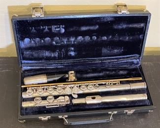 Artley Artist 7-0 Silver Flute Nogales Arizona	2 x 15.5 x 16.5	HxWxD
