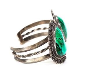 Handmade Malachite and Silver Cuff Bracelet	Size: 6.75 Centerston: 32x28mm	
