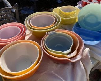 Vintage Mixing Bowls and Nesting Sets