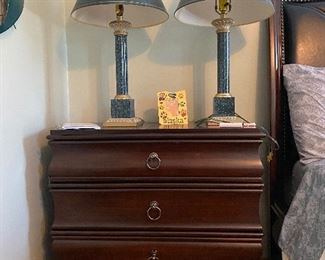 Nightstand matches bed and chest- like new