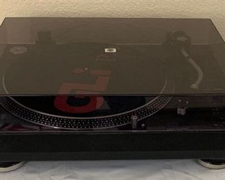 GLi Pro Turntable