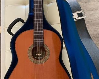 Yamaha Guitar w Case