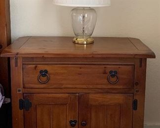 Mission Style Bedroom Set: Bed Frame, 2 Nightstands, Dresser w Mirror