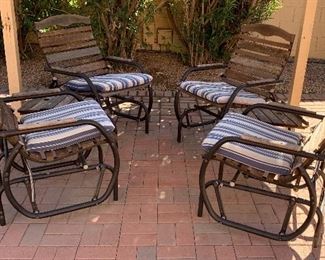 Set/4 Patio Chairs
