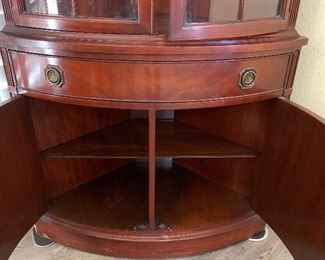 Vintage Corner Curio