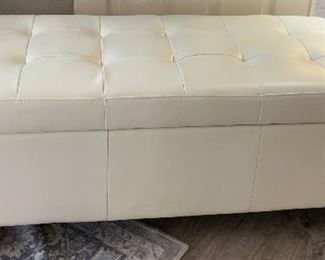 Leather Tufted Storage Bench Off-White