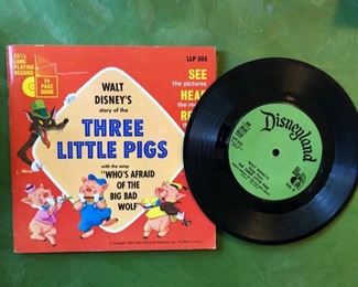 Vintage Walt Disney's 1965 Three Little Pigs, LLP 303, 33 1/3 RPM Record & Book