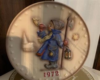 M.J. Hummel Goebel Collectable Plate 1972