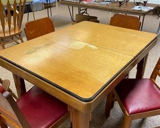 Vintage oak table& 4 chairs 