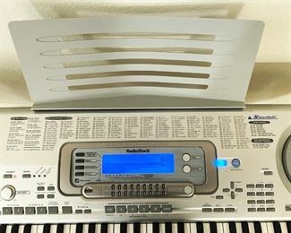 Casio WK-1800 76-Key Workstation Keyboard (Works)