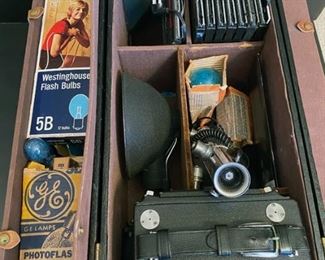 Speed Graphic Camera in Case w/ Extras