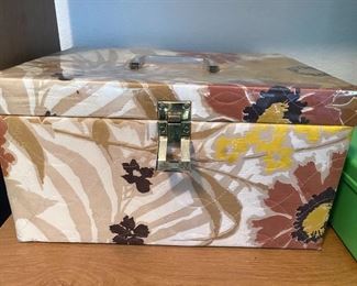 Retro Sewing Box