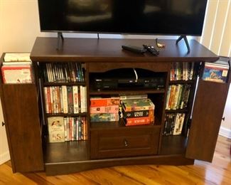 Entertainment stand & DVDs / CDs