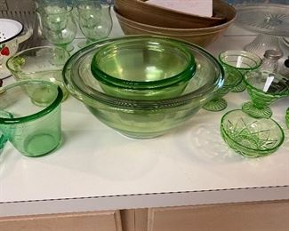 Vintage Hazel Atlas Green Plainware Bowls, Moderntone Mixer