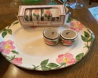Platter Desert Rose. Napkin Holders