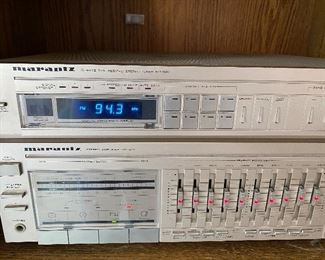 Marantz Quartz Synthesizer Tuner ST170 AV. Light Does go on. And  works. Marantz Stereo Amplifier PM170