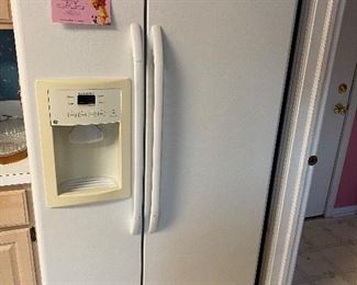 GE Double Door Refrigerator 