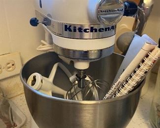 Needs repair / drips oil 