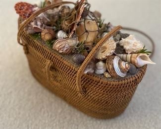 Vintage rattan basket purse with shell adornments. Photo 2 of 2.