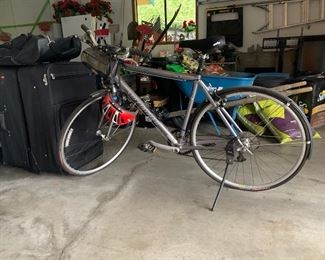 Specialized Sirrus Sport Fitness Active Bike