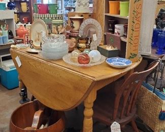 Antique Farmhouse Style Furniture