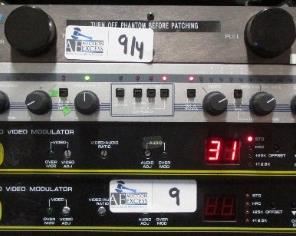 OT OF 4 ELECTRONICS INCLUDING FURMAN PL-8, APHEX 320A, PICO PRO PFAM 550 MT