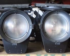 LOT OF 4 STRAND FRESNELITE STUDIO 8"LIGHTS WITH HANGERS AND C CLAMPS, BARN DOORS