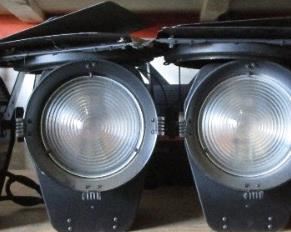 LOT OF 4 STRAND FRESNELITE STUDIO 8"LIGHTS WITH HANGERS AND C CLAMPS, BARN DOORS