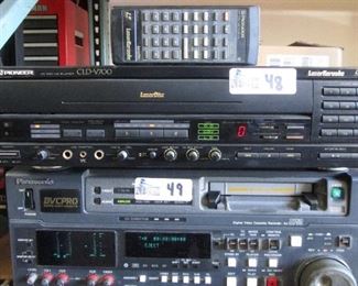 PIONEER CLD-V700 LASER KARAOKE WITH REMOTE