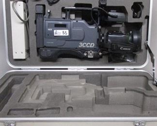 TOSHIBA TSC-100 3CCD CAMERA/RECORDER WITH CANON MACRO TV ZOOM LENS PH12X7.5B 7.5-90MM, TOSHIBA EVF-10 VIEWFINDER WITH CAMERA PS, MOUNTING PLATE, CABLE IN CASE