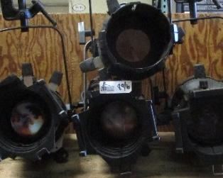 LOT OF 6 STAGE LIGHTING INCLUDING ETC 750