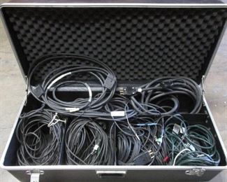 LOT WIRE IN STRAND LIGHTING TRAVEL CASE	