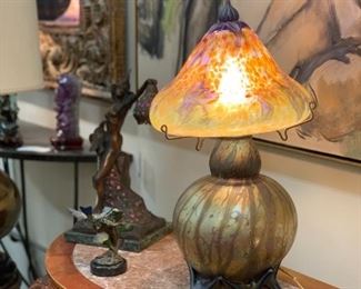 SAUL ALCARAZ GOLD ART GLASS LAMP 