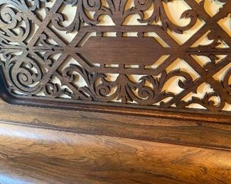 Rosewood Carving is beautiful!