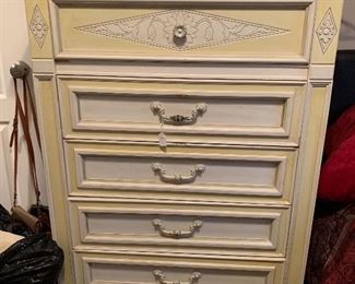 chest of drawer