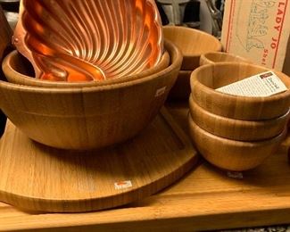 pampered chef wooden bowl set, copper mold
