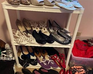 More shoes. There are hundreds of shoes. Size 8, 8.5, and 9