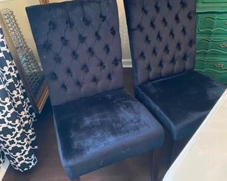 Set of (4) black velvet upholstered tufted dining chairs