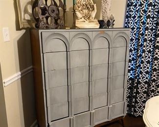 Midcentury Thomasville Dresser