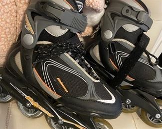 Rollerblade BladeRunner Pro - Women's size 7