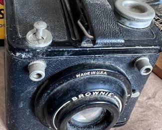 Vtg. Brownie boxed camera